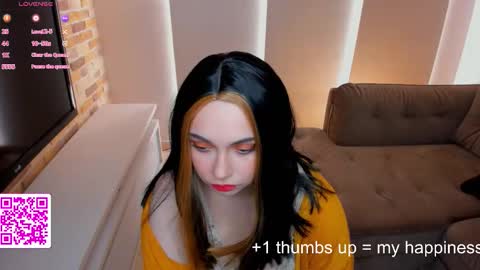 Snapshot of evablimey chatting on 09-14-25, 04:44 Eva online show from 09-14-25, 04:44