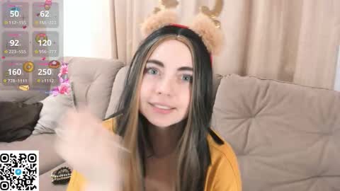 Snapshot of evablimey chatting on 11-23-25, 09:20 Eva online show from 11-23-25, 09:20