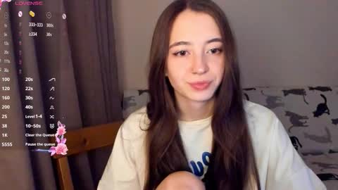 Snapshot of evabradly chatting on 12-18-25, 07:20 evabradly online show from 12-18-25, 07:20