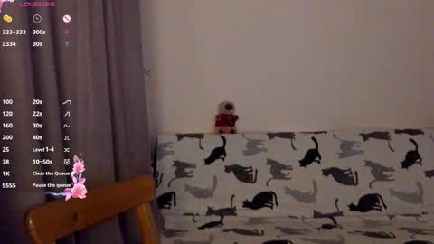 Snapshot of evabradly chatting on 12-19-25, 07:21 evabradly online show from 12-19-25, 07:21