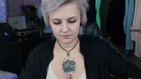 Eva Brownie online show from 01-31-25, 03:33