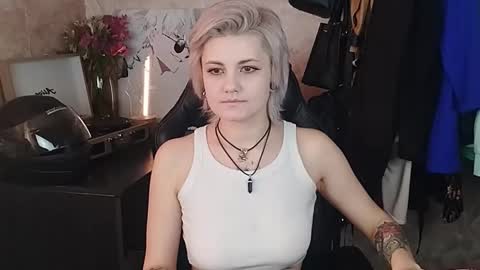 Eva Brownie online show from 02-24-25, 12:05