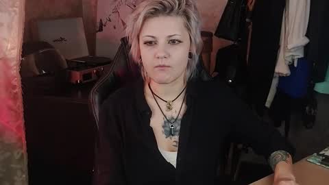 Eva Brownie online show from 03-09-25, 11:47