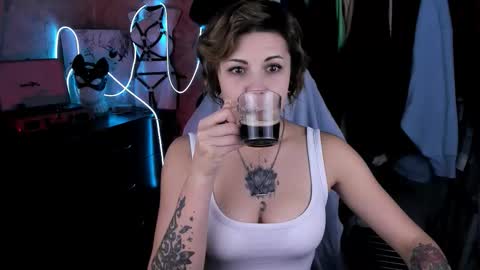 Eva Brownie online show from 10-21-25, 02:51