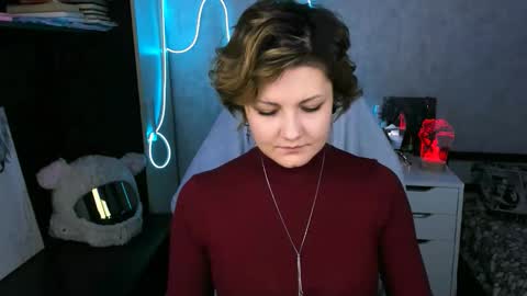 Eva Brownie online show from 12-14-25, 03:50