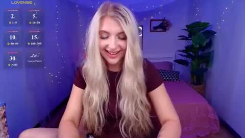 Eva  online show from 07-05-26, 04:19