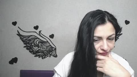 EvaClarkk online show from 05-07-26, 05:24