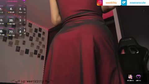 Snapshot of evaevanscute chatting on 12-02-24, 12:09 evaevanscute online show from 12-02-24, 12:09