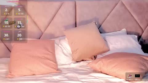 Snapshot of evaforbs chatting on 10-16-25, 07:37 Evaforbs online show from 10-16-25, 07:37