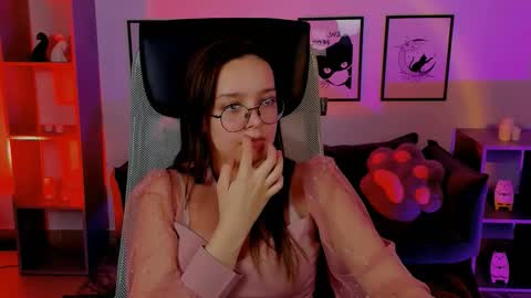 Snapshot of evagrase chatting on 03-05-26, 04:58 Eva online show from 03-05-26, 04:58