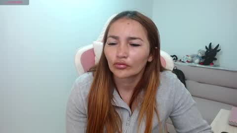 Snapshot of evagrays chatting on 02-12-26, 08:37 Eva online show from 02-12-26, 08:37