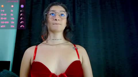 Evah Lee online show from 10-11-25, 03:39