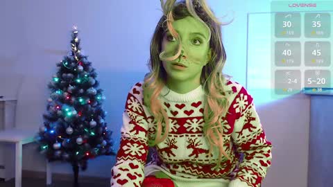 Snapshot of evahailey_ chatting on 12-26-24, 06:30 Eva online show from 12-26-24, 06:30