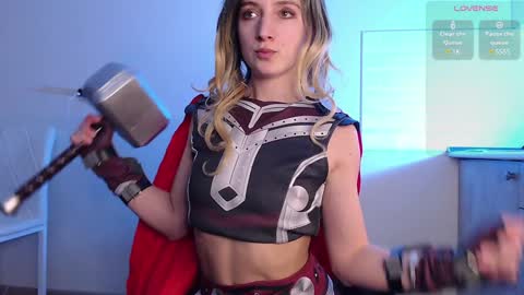 Snapshot of evahailey_ chatting on 01-30-25, 07:39 Eva online show from 01-30-25, 07:39