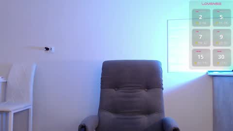 Snapshot of evahailey_ chatting on 02-26-25, 05:09 Eva online show from 02-26-25, 05:09