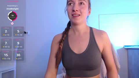 Snapshot of evahailey_ chatting on 09-13-25, 04:12 Eva online show from 09-13-25, 04:12