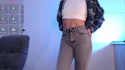 Snapshot of evahailey_ chatting on 09-16-25, 04:13 Eva online show from 09-16-25, 04:13