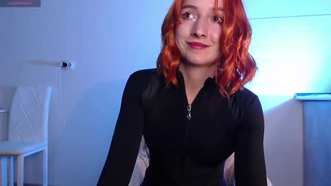 Snapshot of evahailey_ chatting on 11-08-25, 04:34 Eva online show from 11-08-25, 04:34