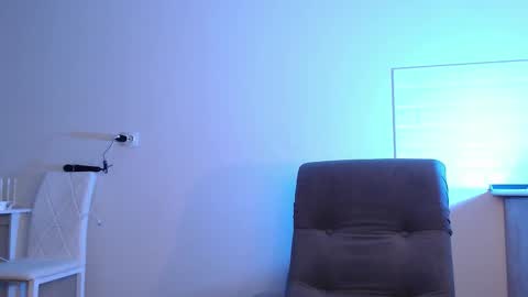 Snapshot of evahailey_ chatting on 11-17-25, 03:34 Eva online show from 11-17-25, 03:34