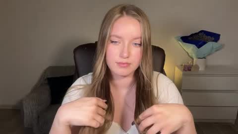 Eva online show from 04-20-26, 08:43