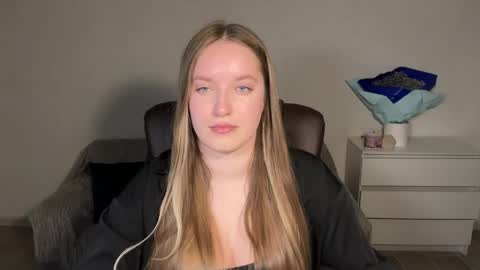 Eva online show from 04-24-26, 09:06