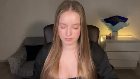 Eva online show from 04-27-26, 07:56