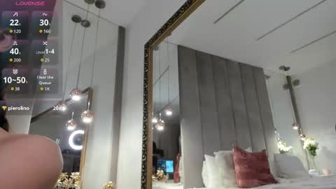 Snapshot of evak_ chatting on 02-20-26, 06:26 Eva K online show from 02-20-26, 06:26