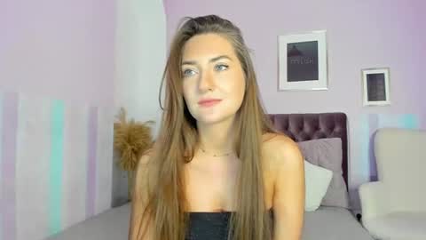 Eva online show from 06-12-26, 03:27