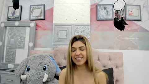 Eva online show from 02-06-25, 02:04