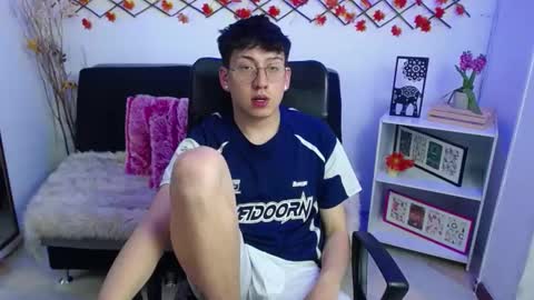 Snapshot of evan_connell chatting on 03-22-26, 11:46 Evan online show from 03-22-26, 11:46