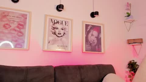 Evan voss  help me get 200 likesindependent model online show from 11-22-25, 01:32