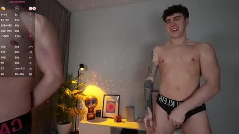 evan_white_ online show from 03-01-26, 04:09