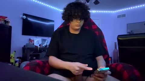 Snapshot of evanbrown333 chatting on 01-10-25, 02:14 Evan Brown online show from 01-10-25, 02:14