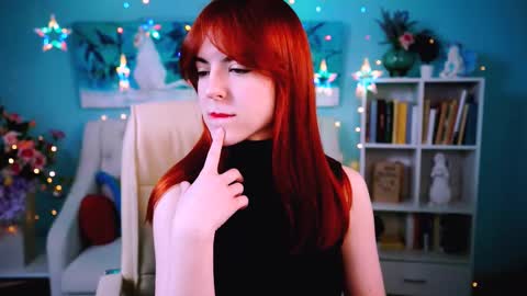 Snapshot of evanellson chatting on 01-10-25, 03:48 Eva online show from 01-10-25, 03:48