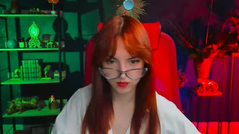 Snapshot of evanellson chatting on 01-28-25, 03:35 Eva online show from 01-28-25, 03:35