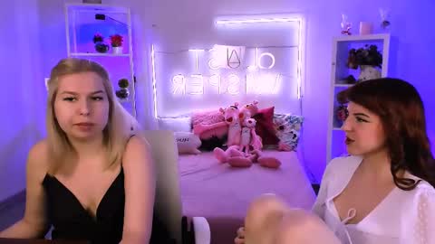 Snapshot of evanellson chatting on 02-09-25, 12:30 Eva online show from 02-09-25, 12:30