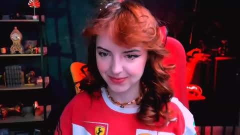 Snapshot of evanellson chatting on 02-19-25, 12:11 Eva online show from 02-19-25, 12:11