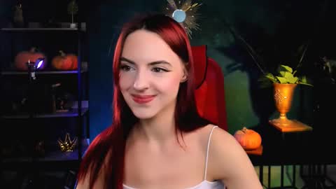 Snapshot of evanellson chatting on 10-30-25, 01:45 Eva online show from 10-30-25, 01:45