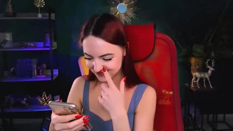 Snapshot of evanellson chatting on 11-08-25, 01:00 Eva online show from 11-08-25, 01:00