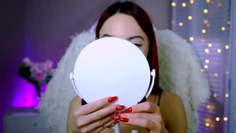 Snapshot of evanellson chatting on 11-22-25, 12:48 Eva online show from 11-22-25, 12:48