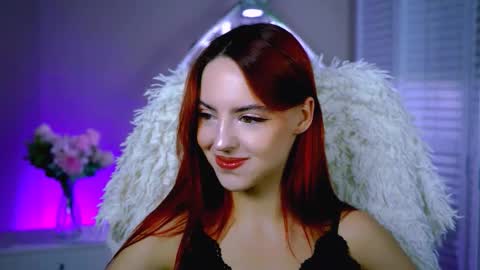 Snapshot of evanellson chatting on 11-30-25, 12:42 Eva online show from 11-30-25, 12:42