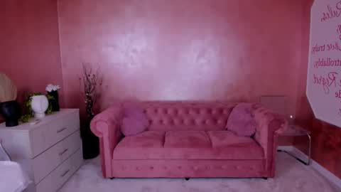 Snapshot of evanew_ chatting on 02-27-25, 10:20 Eva online show from 02-27-25, 10:20