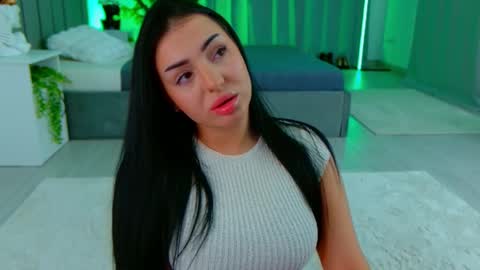 Snapshot of evanew_ chatting on 05-08-26, 06:35 Eva online show from 05-08-26, 06:35
