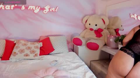 Snapshot of evangeliine_21 chatting on 02-05-26, 06:56 EVA online show from 02-05-26, 06:56