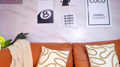 Snapshot of evangeliine_21 chatting on 02-22-26, 07:01 EVA online show from 02-22-26, 07:01