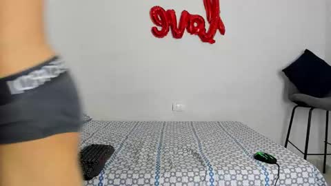 Snapshot of evans_collins24 chatting on 10-10-25, 04:55 Evans collins24 online show from 10-10-25, 04:55