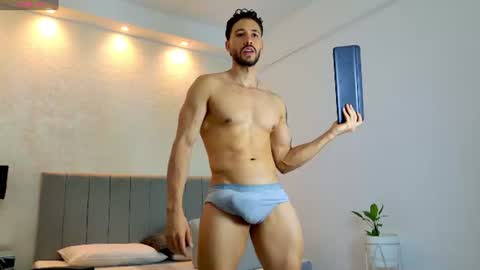 E V A N S online show from 06-14-26, 12:52