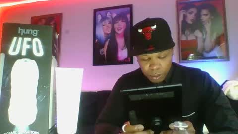 evanschris2048 online show from 03-03-25, 12:48