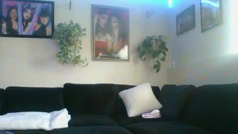 evanschris2048 online show from 11-20-25, 08:41