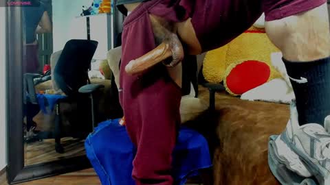 Snapshot of evansstorm01 chatting on 12-17-24, 05:36 online show from 12-17-24, 05:36